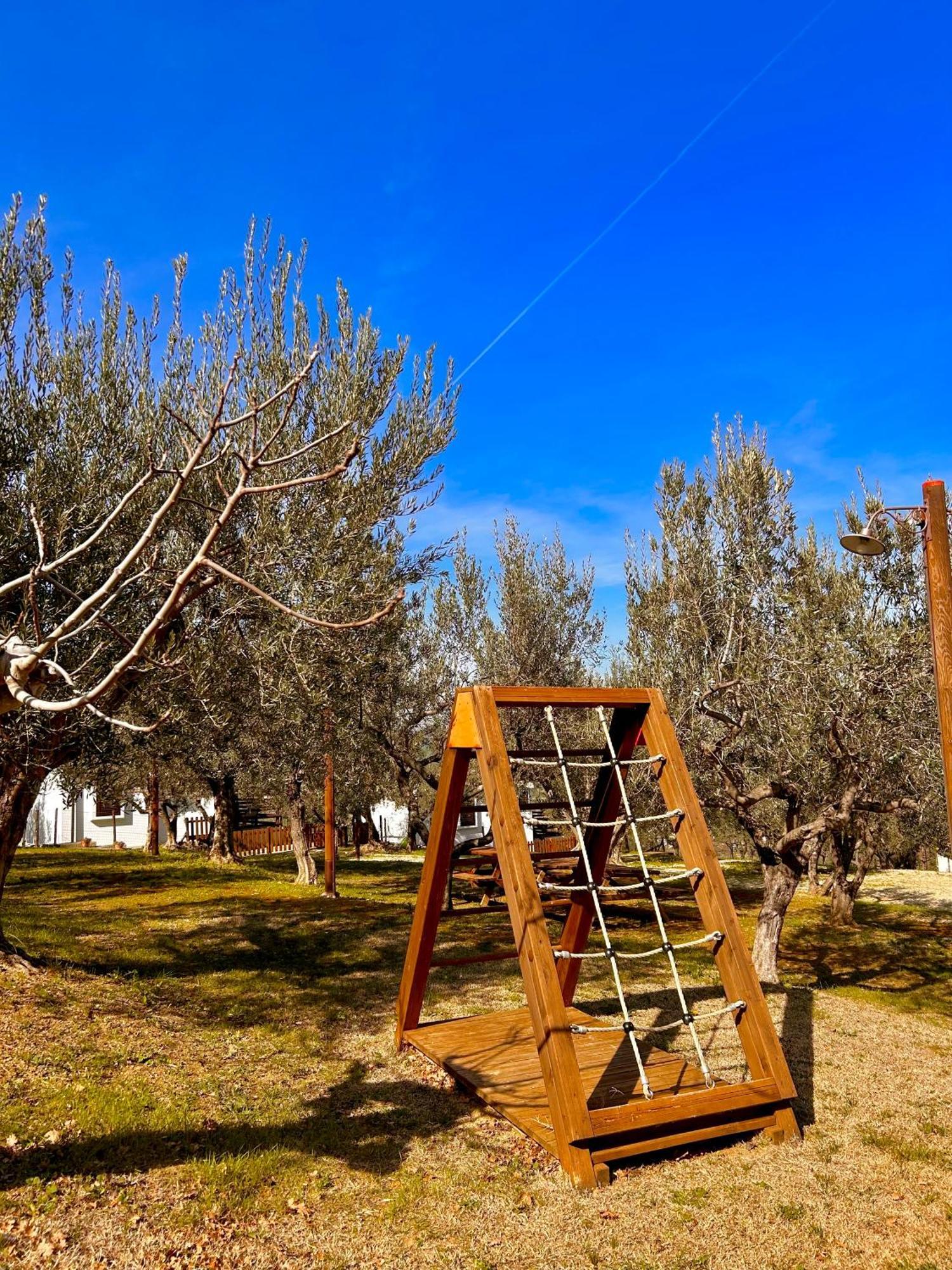 Oasi Macerina Vila Alanno Exterior foto